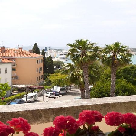 Beach Apartment Butterfly With Sea View Split Eksteriør bilde