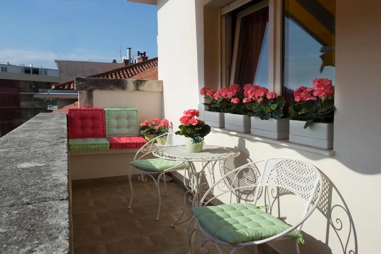 Beach Apartment Butterfly With Sea View Split Eksteriør bilde